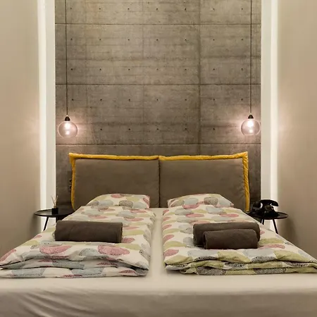 Apartment Luxury Twin 1-bedroom In Kazinczy Street Budapest