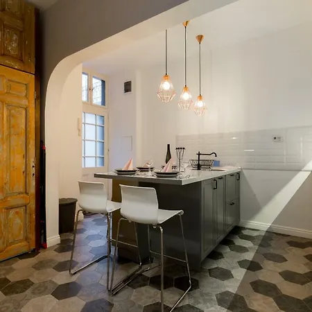 Apartment Luxury Twin 1-bedroom In Kazinczy Street Budapest