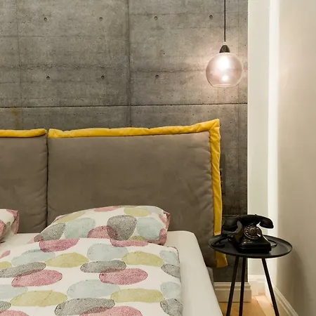 Luxury Twin 1-bedroom In Kazinczy Street Apartment