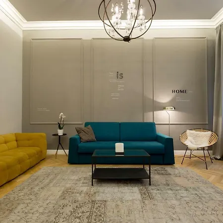Luxury Twin 1-bedroom In Kazinczy Street Budapest