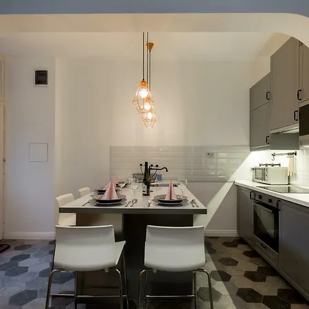 Apartment Luxury Twin 1-bedroom In Kazinczy Street *