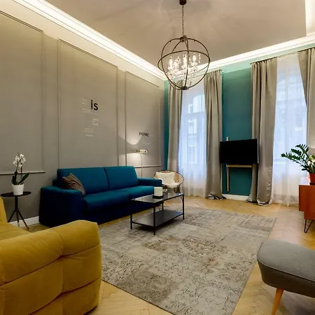 Luxury Twin 1-bedroom In Kazinczy Street Apartment *